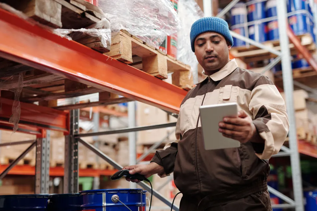 Electronics warehouse fulfillment