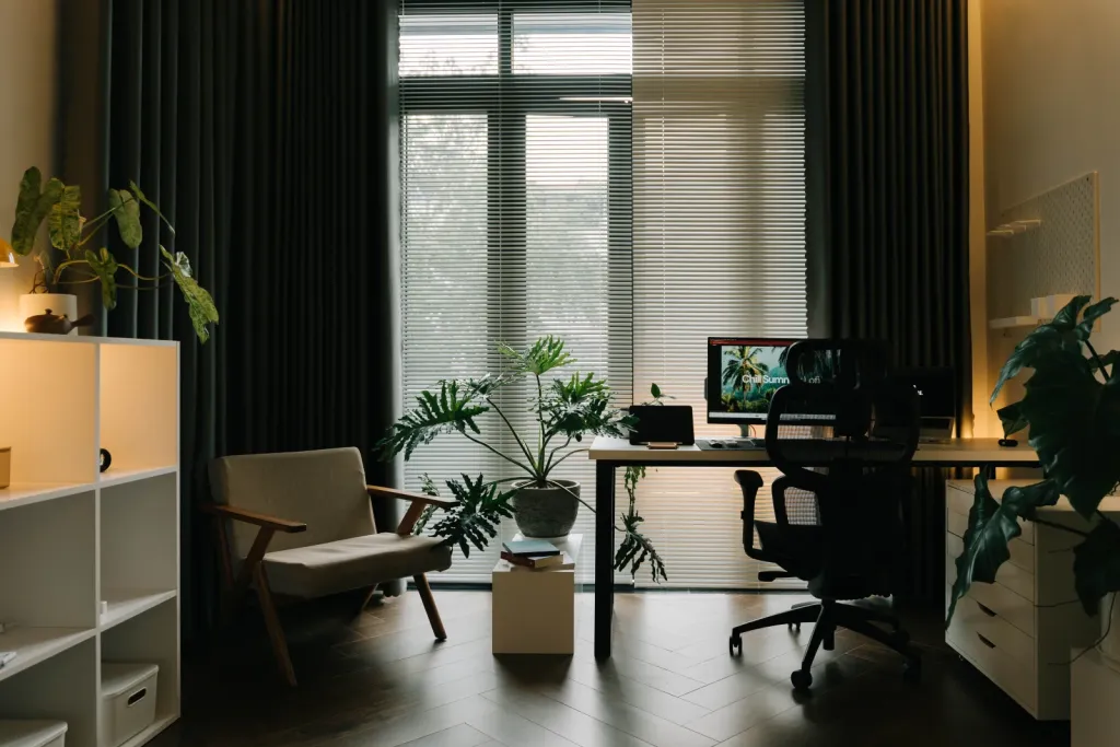 Curtains & Blinds premium slider image