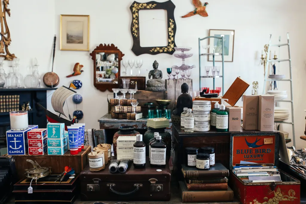 Wholesale & B2B Curated Products Collection Shopping Display Ecommerce Lifestyle